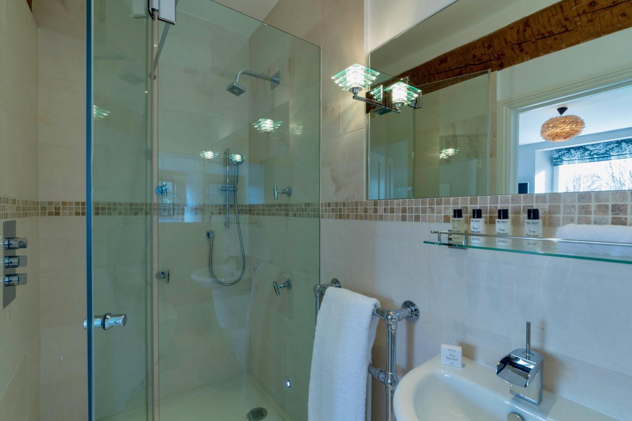 Hotel Crestow House Zewnętrze zdjęcie